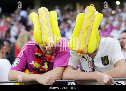 Frankfurt, Deutschland. Juni 2024. firo : 23.06.2024, Fußball: UEFA EURO 2024, EM, Europameisterschaft 2024, Gruppenphase, M25, Match 25, SUI, Schweiz - Deutschland Fans von Deutschland Credit: dpa/Alamy Live News Stockfoto