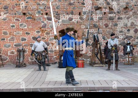 Mir, Weißrussland - 29. Mai 2024: Nachstellung eines Ritterduells auf der Burg mir in Weißrussland Stockfoto