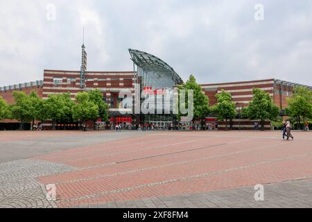 Westfield CENTRO, Centro Oberhausen, Außenansicht. Oberhausen, Nordrhein-Westfalen, DEU, Deutschland, 17.05.2024 *** Westfield CENTRO, Centro Oberhausen, Außenansicht Oberhausen, Nordrhein-Westfalen, DEU, Deutschland, 17 05 2024 Stockfoto