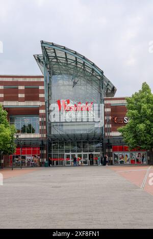 Westfield CENTRO, Centro Oberhausen, Außenansicht. Oberhausen, Nordrhein-Westfalen, DEU, Deutschland, 17.05.2024 *** Westfield CENTRO, Centro Oberhausen, Außenansicht Oberhausen, Nordrhein-Westfalen, DEU, Deutschland, 17 05 2024 Stockfoto