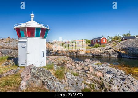 Geografie / Reise, Schweden, kleiner Leuchtturm am Hafen von Landsort auf der Insel Oeja, EXTRA-RIGHTS-CLEARANCE-INFO-NOT-AVAILABLE Stockfoto