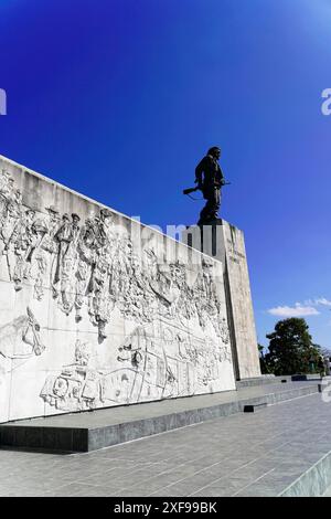 Erleichterung einer Prozession von Personen, die an verschiedenen Aktivitäten an einer Gedenkstätte (Memorial del Ernesto Che Guevara Monument, Santa Clara), Kuba beteiligt waren Stockfoto