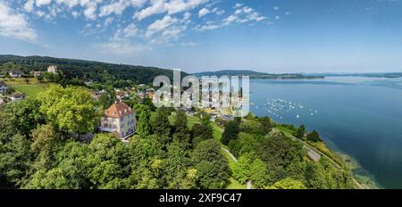Aus der Vogelperspektive, Panorama des Arenenbergs mit Schloss Arenenberg, Napoleon Museum, am Seeufer die Gemeinde Mannenbach-Salenstein im Westen Stockfoto