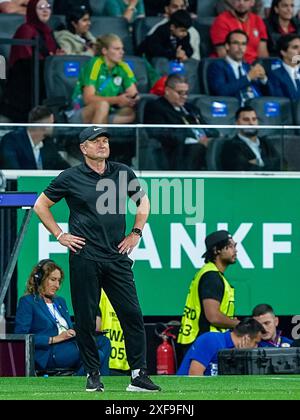 Frankfurt, Deutschland, 1. Juli 2024: Slowenischer Cheftrainer Matjaz Kek während des 16. Fußballspiels der UEFA EURO 2024 Deutschland zwischen Portugal und Slowenien in der Frankfurt Arena. (Daniela Porcelli/SPP) Stockfoto