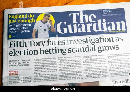 "Fifth Tory wird untersucht, da der Wahlwetten-Skandal wächst" Guardian Zeitung Titelseite britische Parlamentswahlen artikel 29 Juni 2024 Vereinigtes Königreich Stockfoto