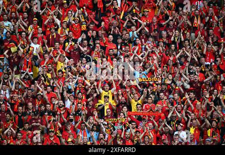 Fussball, Europameisterschaft, EURO 2024, Achtelfinale, Merkur Spiel-Arena DŸsseldorf: Frankreich Belgien 1:0; Belgische Fans nach Spielende. Stockfoto