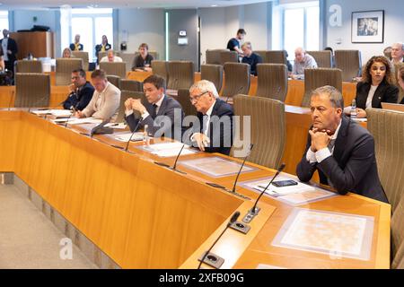 Brüssel, Belgien Juli 2024. Der Mandatsausschuss wird auf einer Plenartagung des flämischen Parlaments am Dienstag, den 2. Juli 2024 in Brüssel vorgestellt. BELGA FOTO JAMES ARTHUR GEKIERE Credit: Belga News Agency/Alamy Live News Stockfoto