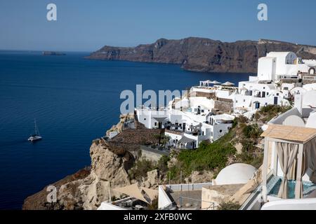 Santorini - Griechenland - 17. Mai 2024: Dorf Oia, Santorin, Kykladen, Griechenland. Stockfoto