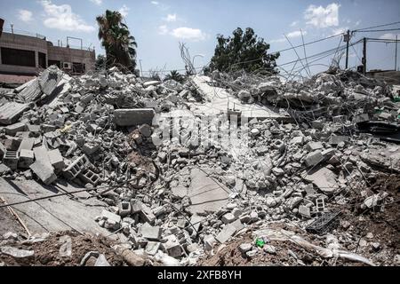 Jericho, Palästina. Juli 2024. Allgemeine Ansicht der palästinensischen Gebäude, die von der israelischen Armee unter dem Vorwand des Baus im Gebiet C, das nach den Oslo-Abkommen klassifiziert ist, im Dorf Al-Auja bei Jericho im Westjordanland abgerissen wurden. Zwischen Israel und der Palästinensischen Autonomiebehörde im Dorf Al-Auja in der Nähe der Stadt Jericho im Westjordanland wurde eine Einigung erzielt. (Foto: Nasser Ishtayeh/SOPA Images/SIPA USA) Credit: SIPA USA/Alamy Live News Stockfoto