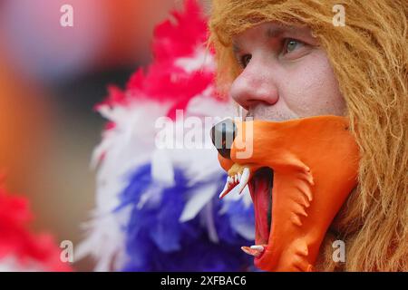 München, Deutschland. Juli 2024. Fans der Niederlande beim Fußball-Europameisterspiel 2024 zwischen Rumänien und den Niederlanden in der Münchener Fußballarena, München, Deutschland - 02. Juli 2024. Sport - Fußball . (Foto: Spada/LaPresse) Credit: LaPresse/Alamy Live News Stockfoto