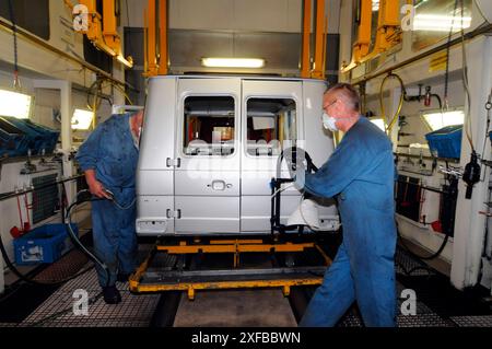 Bau der mercedes G-Klasse in graz Bau der mercedes G-Klasse Stockfoto