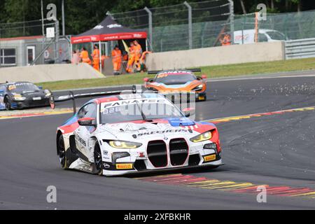 #32 Sheldon VAN DER LINDE (ZAF) / Dries VANTHOOR (BEL) / Charles WEERTS (BEL), #32, BMW M4 GT3, Team: WRT (BEL), Motorsport, CrowdStrike 24H of Spa, Belgien, Spa-Francorchamps, 29.06.2024 Foto: Eibner-Pressefoto/Jürgen Augst Stockfoto