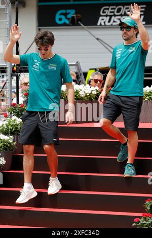 Spielberg, Österreich. Juni 30 2024. Formel 1 Quatar Airlines großer Preis von Österreich am Red Bull Ring, Österreich. Im Bild: Fernando Alonso (SPA) und Lance Walk (CAN) des Aston Martin Aramco F1 Teams während der Fahrerparade © Piotr Zajac/Alamy Live News Stockfoto