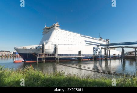 P&O Nordsee Fähre Pride of Rotterdam liegt am P&O Terminal in Rotterdam, Holland, Europa Stockfoto