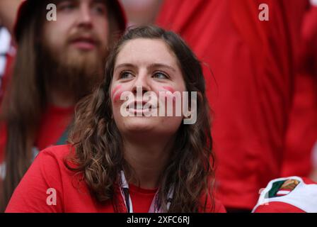 Leipzig, Deutschland. Juli 2024. Österreichische Fans treffen sich vor dem Achtelfinale der UEFA-Europameisterschaften im Leipziger Stadion. Der Bildnachweis sollte lauten: Paul Terry/Sportimage Credit: Sportimage Ltd/Alamy Live News Stockfoto