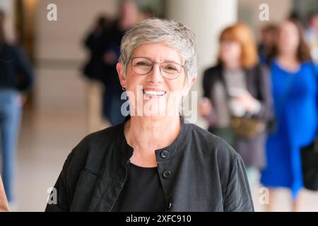 Fraktionssitzung Bündnis 90/die Grünen auf dem Weg zur Fraktionssitzung der Bundestagsfraktion, Bündnis 90/die Grünen, Vorsitzende der Grünen-Bundestagsfraktion, Britta Haßelmann Berlin Berlin Berlin DE *** Bündnis 90 die Grünen Fraktionsfraktion auf dem Weg zur Fraktionsfraktion, Bündnis 90 die Grünen, Vorsitzende der Fraktion Grüne, Britta Haßelmann Berlin Berlin GER Stockfoto