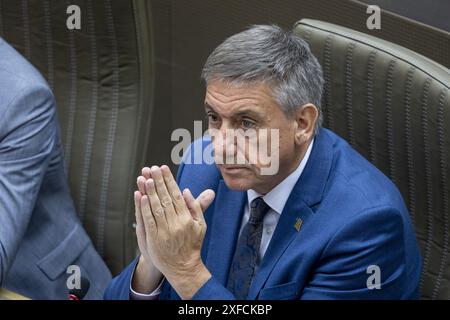 Brüssel, Belgien Juli 2024. Jan Jambon von NVA, Bild auf einer Plenartagung des flämischen Parlaments in Brüssel am Dienstag, den 2. Juli 2024. BELGA FOTO NICOLAS MAETERLINCK Credit: Belga News Agency/Alamy Live News Stockfoto