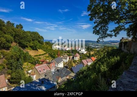 Graupen, Krupka deutsch Graupen ist eine Stadt im ÃösteckÃ½ kraj in Tschechien. An die historische Bedeutung und Größe der alten Bergstadt erinnert die gut erhaltene Denkmalzone mit Bauten aus der Zeit der Gotik und Renaissance. Horni Krupka Tschechien *** Graupen, Krupka Deutsch Graupen ist eine Stadt im ÃösteckÃ½ kraj in Tschechien die gut erhaltene Denkmalzone mit Gebäuden aus der Gotik und Renaissance erinnert an die historische Bedeutung und Größe der alten Bergstadt Horni Krupka Tschechien Stockfoto