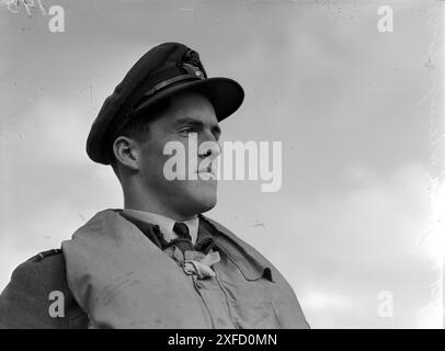 Porträt von Flugleutnant MJ Herrick DFC, RAF, Kommandant der 'A' Flug Nr. 15 Geschwader. RNZAF Station Whenuapai. Stockfoto