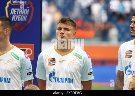 Sankt Petersburg, Russland. Juli 2024. Andrey Mostovoy (17) von Zenit, der während des Winline Summer Cup-Fußballspiels zwischen Zenit Sankt Petersburg und Sotschi in der Gazprom Arena zu sehen war. Endpunktzahl: Zenit 5:2 Sotschi. (Foto: Maksim Konstantinov/SOPA Images/SIPA USA) Credit: SIPA USA/Alamy Live News Stockfoto