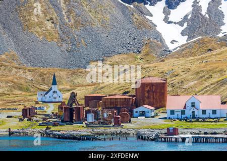 Walfangstation und norwegische anglikanische Kirche, Grytviken, King Edward Cove, Südgeorgien, Dienstag, November 2023. Foto: David Rowland / One-Ima Stockfoto