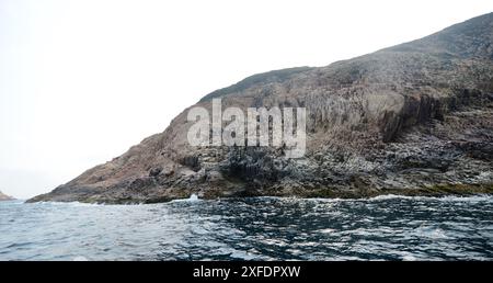 Zerklüftete Küstenlandschaften im Sai Kung East Country Park in Hongkong. Stockfoto