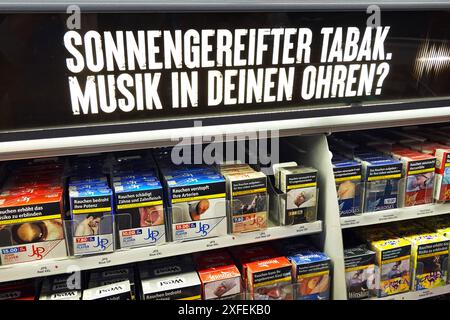 Werbetext: Sonnengereifter Tabak, Musik in die Ohren Stockfoto