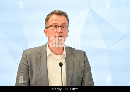 Pressekonferenz WKO Oberoesterreich, Ooe., Now4Tomorrow 03.07.2024, Linz, AUT, Pressekonferenz WKO Oberoesterreich, Ooe., Now4Tomorrow - Wir muessen die Zukunft jetzt gestalten, im Bild Johannes Kopf, Vorstandsvorsitzender AMS Oesterreich Oberoesterreich *** Pressekonferenz WKO Oberoesterreich, Ooe, Ooe , Now4Tomorrow 03 07 2024, Linz, AUT, Pressekonferenz WKO Oberoesterreich, Ooe , Now4Tomorrow Wir müssen die Zukunft jetzt gestalten, Now4Tomorrow im Bild Johannes Kopf, Vorsitzender des Vorstands AMS Oesterreich Oberoesterreich Pressekonferenz WKO Oberoesterreich, Ooe., Now4Tomorrow, 03.07.2024-20 Stockfoto