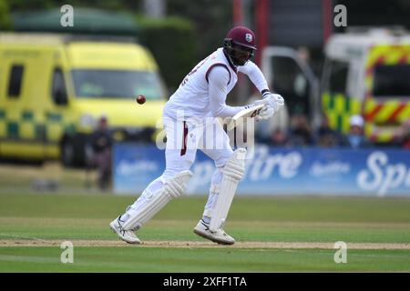 Beckenham, England. Juli 2024. Mikyle Louis schlägt am ersten Tag des Spiels zwischen dem First-Class County Select XI und West Indies. Kyle Andrews/Alamy Live News Stockfoto