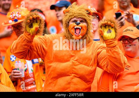 MÜNCHEN - 2. JULI 2024: Das Fußballspiel der EURO 2024 Rumänien gegen die Niederlande in der Alianz Arena Stockfoto