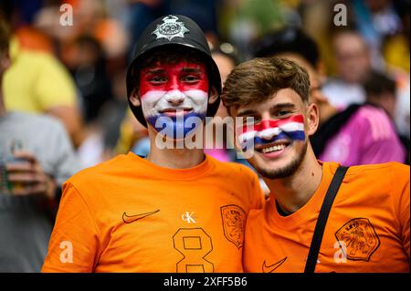 MÜNCHEN - 2. JULI 2024: Das Fußballspiel der EURO 2024 Rumänien gegen die Niederlande in der Alianz Arena Stockfoto