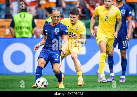 MÜNCHEN - 2. JULI 2024: Das Fußballspiel der EURO 2024 Rumänien gegen die Niederlande in der Alianz Arena Stockfoto