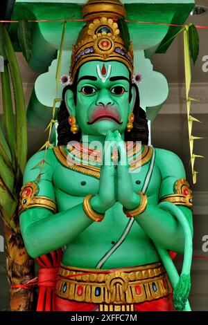 Teilweiser Blick auf die Lord Hanuman Statue, Batu Cave Complex in Selangor, Malaysia Stockfoto