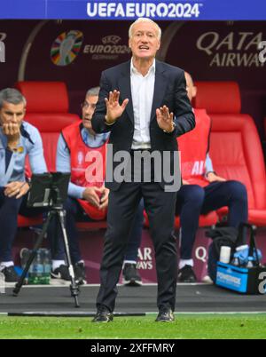 Juli 2024 - Frankreich gegen Belgien - UEFA Euro 2024 - R16 - Düsseldorf. France Manager Didier Deschamps. Bild : Mark Pain / Alamy Live News Stockfoto