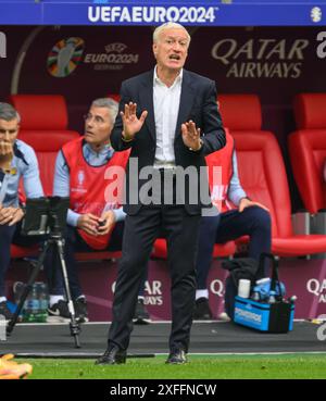 Juli 2024 - Frankreich gegen Belgien - UEFA Euro 2024 - R16 - Düsseldorf. France Manager Didier Deschamps. Bild : Mark Pain / Alamy Live News Stockfoto