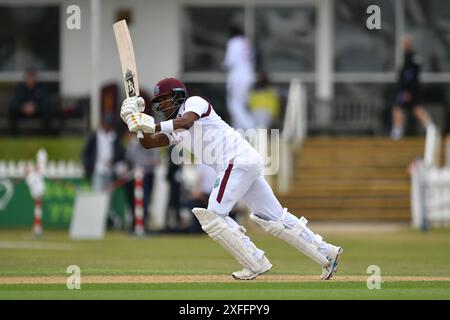 Beckenham, England. Juli 2024. Kavem Hodge schlägt am ersten Tag des Tourspiels zwischen dem First Class County Select XI und West Indies. Kyle Andrews/Alamy Live News Stockfoto