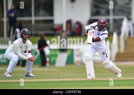 Beckenham, England. Juli 2024. Alick Athanaze schlägt am ersten Tag des Spiels zwischen dem First Class County Select XI und West Indies. Kyle Andrews/Alamy Live News Stockfoto