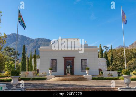 Das Saasveld Building und das Hugenot Memorial Museum, Franschhoek, Westkap, Südafrika, Afrika Stockfoto