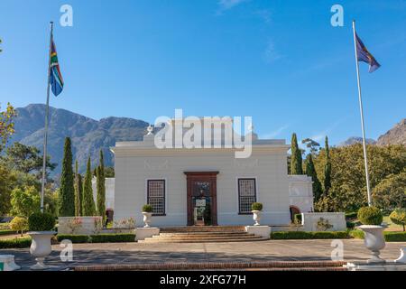 Das Saasveld Building und das Hugenot Memorial Museum, Franschhoek, Westkap, Südafrika, Afrika Stockfoto