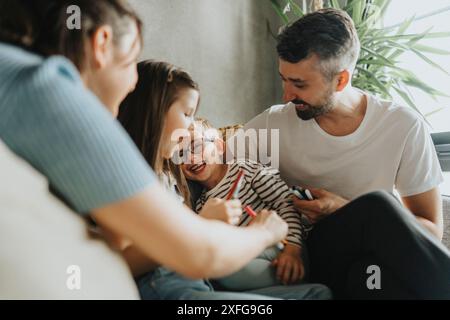 Glückliche Familie Spaß zu Hause Stockfoto