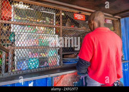 Kaufen Sie in Langa Township, Kapstadt, Western Cape Province, Südafrika, Afrika Stockfoto