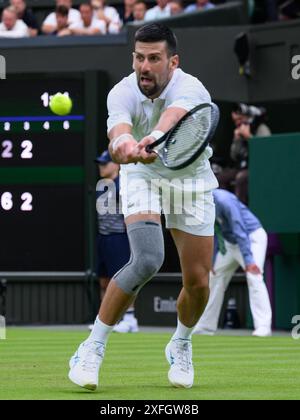 Londres, Inglaterra. Juli 2024. Novak Djokovic (SRB) im Spiel gegen Vit Kopriva (CZE) während des Wimbledon Tournament 2023 in London, England. Quelle: David Horton/FotoArena/Alamy Live News Stockfoto