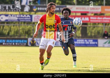 Zutphen, Niederlande. Juli 2024. ZUTPHEN, NIEDERLANDE - 3. JULI: Luca Everink von Go Ahead Eagles während des oefenwedstrijd-Spiels zwischen Go Ahead Eagles und Telstar bei AZC am 3. Juli 2024 in Zutphen, Niederlande. (Foto: Peter Lous/BSR Agency) Credit: BSR Agency/Alamy Live News Stockfoto