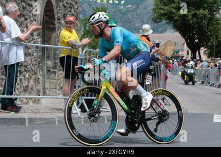 Mark Cavendish auf der fünften Etappe der Tour de France 2024 stellte mit 35 Etappensiegen einen historischen Rekord auf Stockfoto