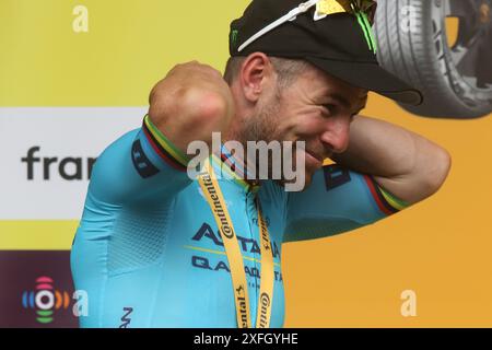 Mark Cavendish auf der fünften Etappe der Tour de France 2024 stellte mit 35 Etappensiegen einen historischen Rekord auf Stockfoto