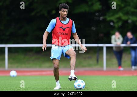 Bochum, Deutschland. Juli 2024. Fußball 1. Bundesliga Trainingsauftakt VfL Bochum am 03.07.2024 auf dem Leichtathletikplatz am Vonovia Ruhrstadion in Bochum Bernardo ( Bochum ) Foto: Revierfoto Credit: ddp Media GmbH/Alamy Live News Stockfoto