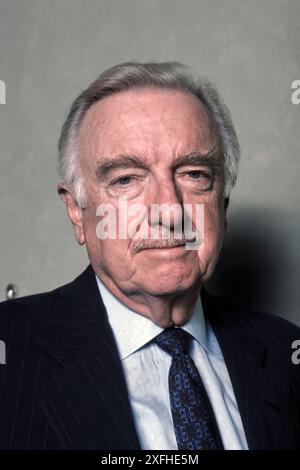 US-amerikanischer Rundfunkjournalist Walter Cronkite, Kopf-und-Schulter-Porträt, New York City, New York, USA, Bernard Gotfryd, 1983 Stockfoto