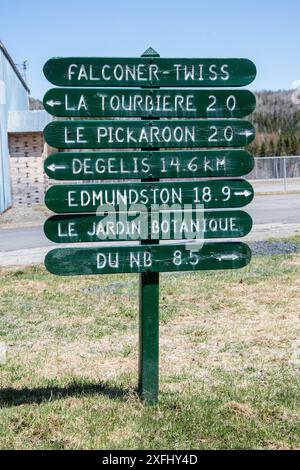 Richtungsschild am Trans Canada Trail in Edmundston, New Brunswick, Kanada Stockfoto