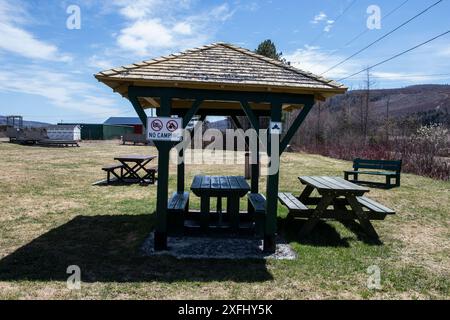 Picknickbereich auf dem Trans Canada Trail in Edmunston, New Brunswick, Kanada Stockfoto