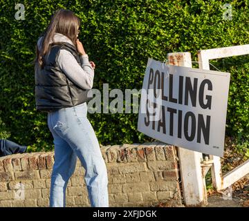 Brentwood Essex 4. Juni 2024 Wahlstation Eröffnung für die Parlamentswahlen Brentwood Essex Credit: Ian Davidson/Alamy Live News Stockfoto